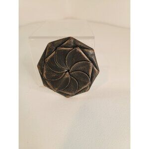 Pure Leather  Squeeze Coin Pouch Spiral Change Purse Flower Design Coin Holder